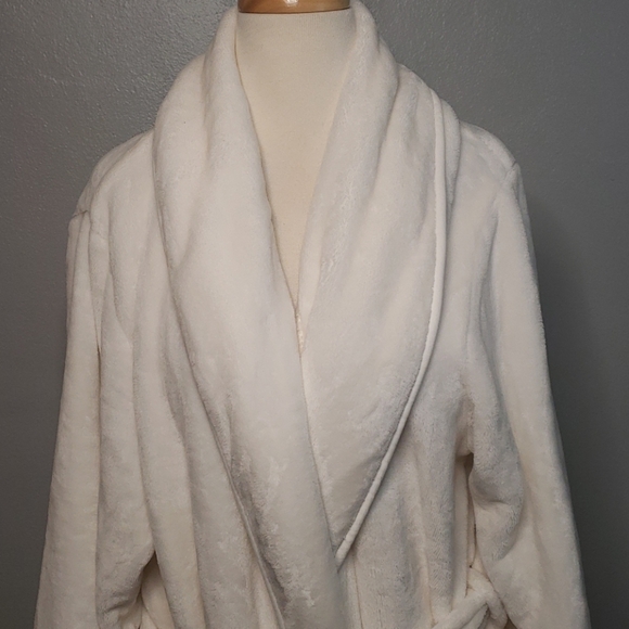 Wamsutta Other - Wamsutta Long Robe S/M White